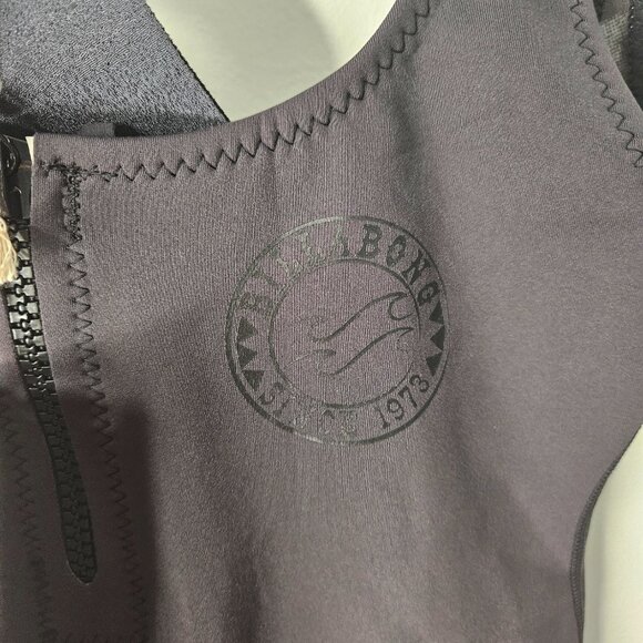 Billabong Way Back One Piece Surf Neoprene Zip Swimsuit Sz M Black - Picture 7 of 11